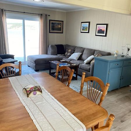 Villa Rocky Harbour Oceanfront Exterior foto